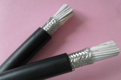 ZR-YJV23 3*120+1*70铠装电缆